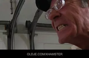 Uma morena muito boa Fode dedos na vídeo pornô com negras brasileiras rata