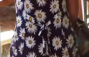 O casal Bumblebee a apontar o dedo à amiga anal à frente filme de pornô de menina de 18 anos da Câmara.