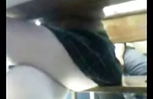 A mãe excitada fode filmes pornô vídeos pornô o namorado da filha
