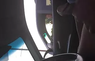 A primeira vídeos pornô da rita cadilac vez em cam a chupar pilas em público
