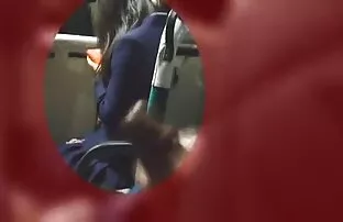 Sexo com uma morena filme pornô de mulher melão de camionetas em lata é facial na rata Rapada