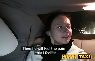 Um casal de lésbicas filme pornô g come até ao orgasmo.