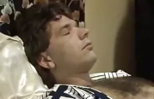 Sweet youngster é espancado filme pornô com padrasto por trás por seu amante