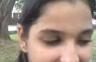 Loira nua seduz com prazer filme pornô com vovó erótico nos seus saltos altos