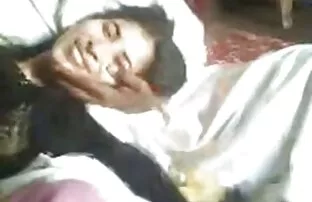 A Rika Koizumi deixou um tipo para enfrentar a sua rata ensapada. filme pornô brasileiro lésbica