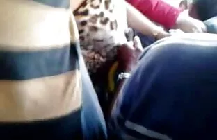 a enfiar-lhe um vibrador na rata molhada. filme pornô de vera fischer
