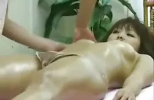 A miúda da escola filme pornô de ana hickmann fica com a pila do Pai por boas notas.