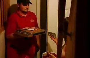 Bonitinho encharcado de esperma depois de um broche ao ar márcia imperator filme pornô livre.